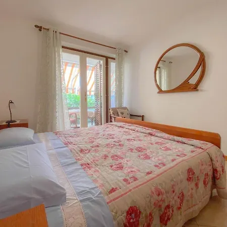 Ferienwohnung Fur 3 Personen Ca 40 Qm In Novigrad, Istrien Istrische Riviera * Karpinjan