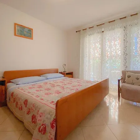 Apartament Ferienwohnung Fur 3 Personen Ca 40 Qm In Novigrad, Istrien Istrische Riviera *
