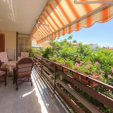 Ferienwohnung Fur 3 Personen Ca 40 Qm In Novigrad, Istrien Istrische Riviera